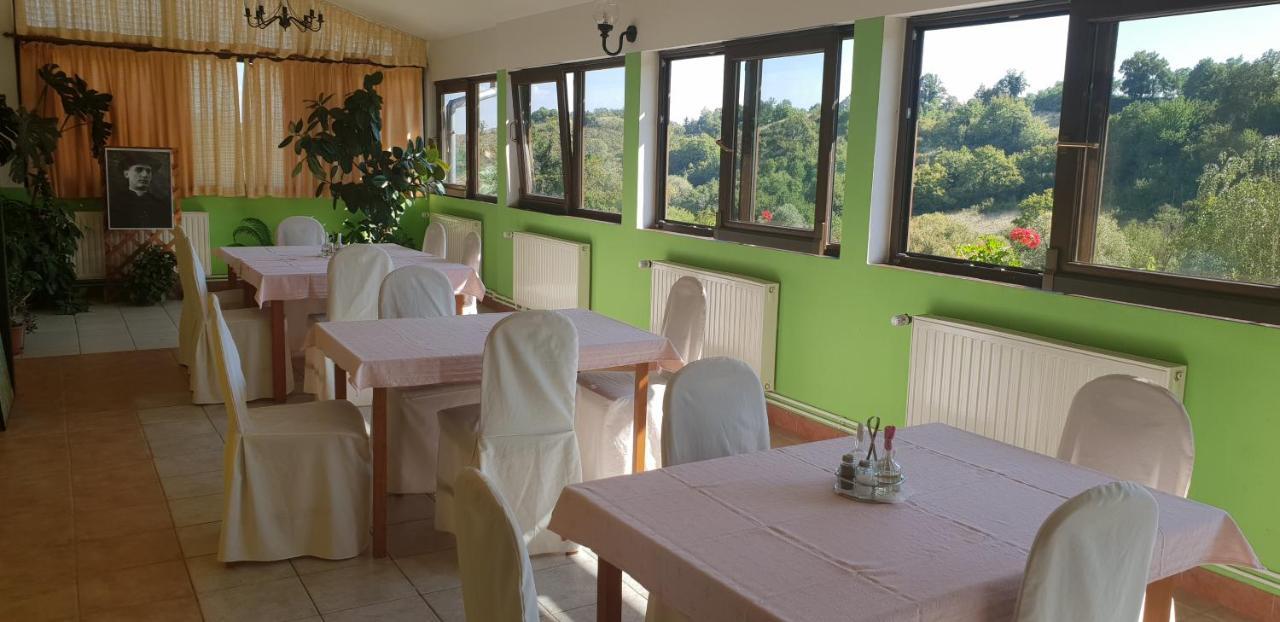 Klet Jana Bed & Breakfast Ястребарско Экстерьер фото